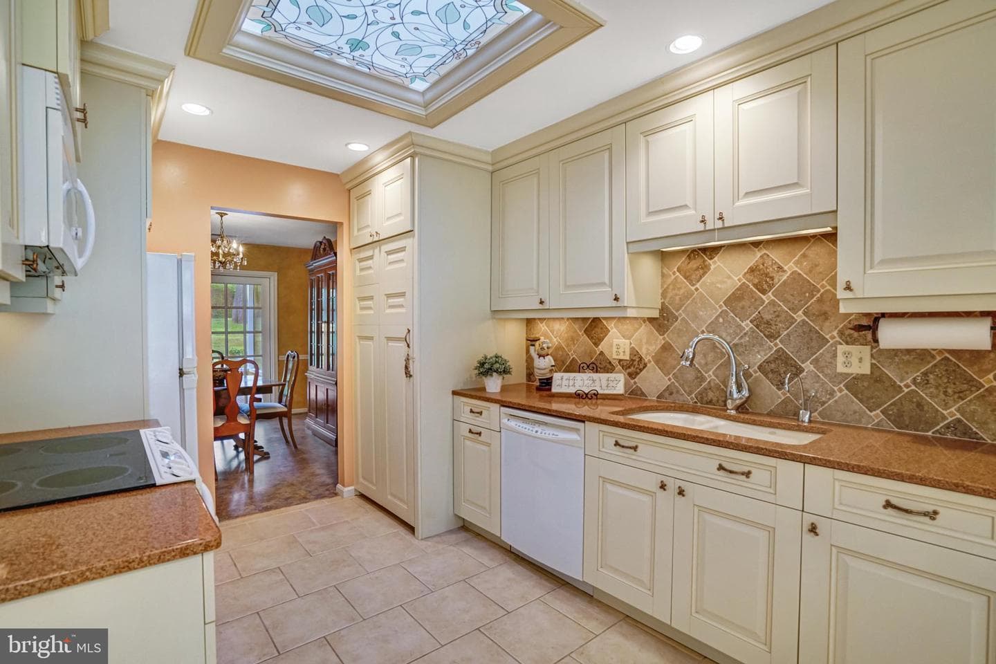 6425 Montrose Street photo 18