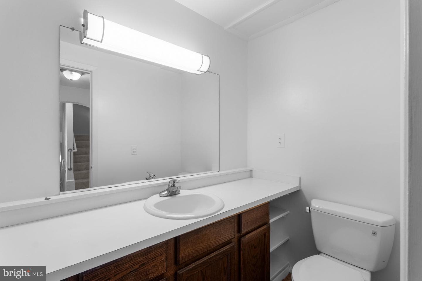 1806 N Shore Court photo 13