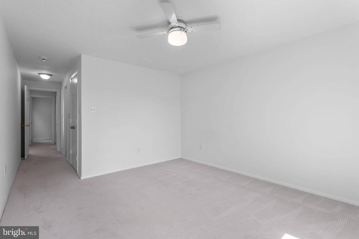 1806 N Shore Court photo 23