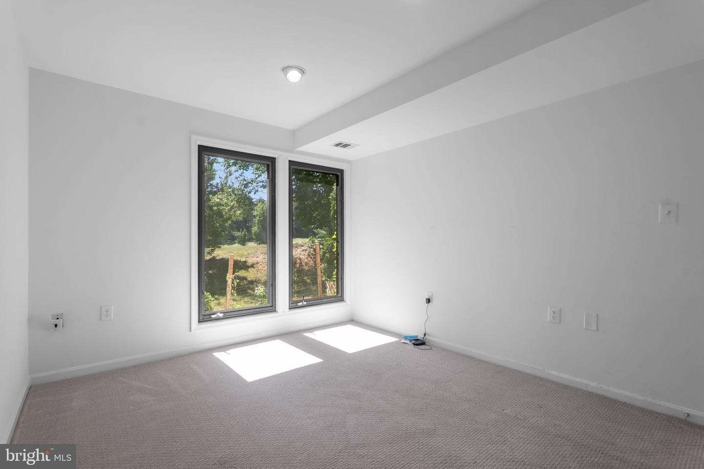 1806 N Shore Court photo 33