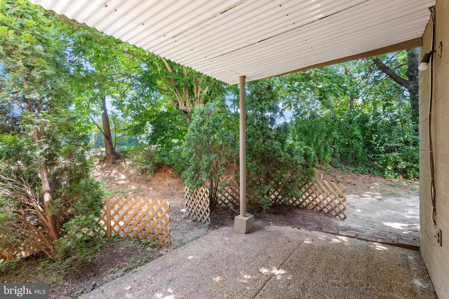 1806 N Shore Court photo 37