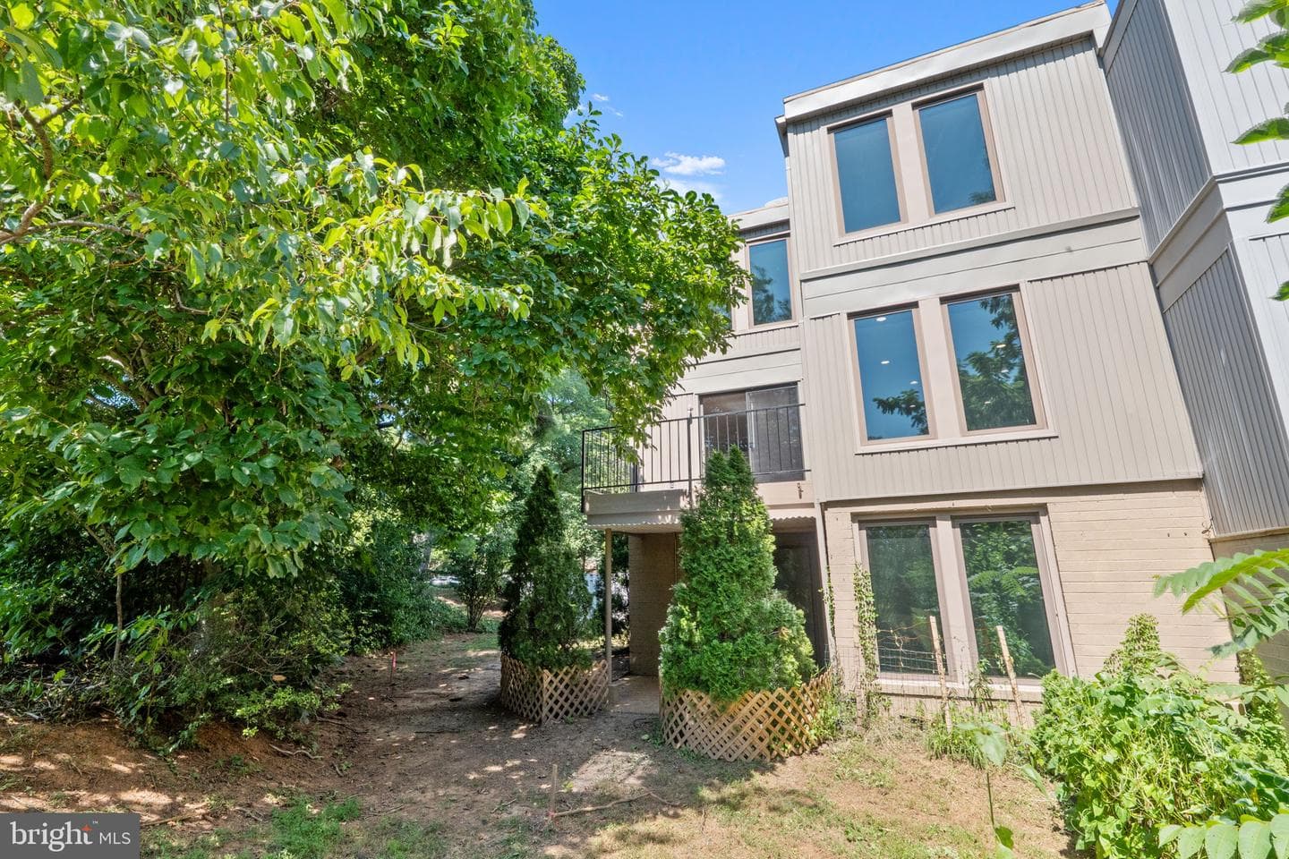 1806 N Shore Court photo 40