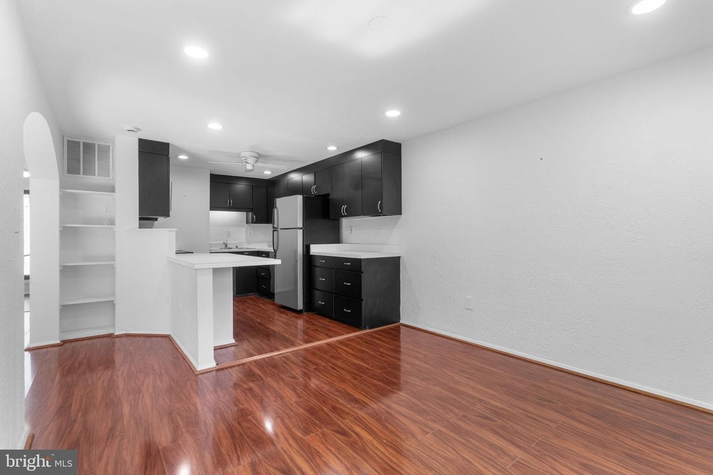 1806 N Shore Court photo 7