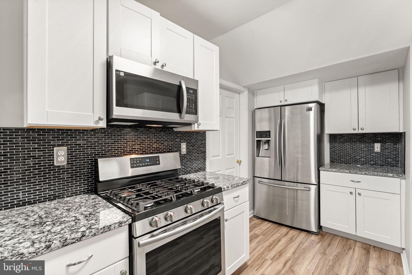 4501 Superior Square #4501 photo 14