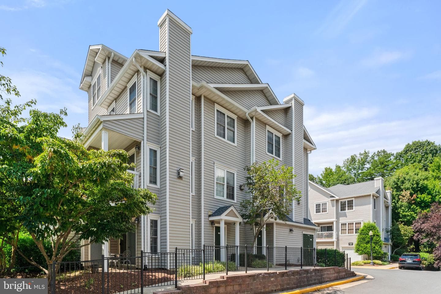 4501 Superior Square #4501 photo 2