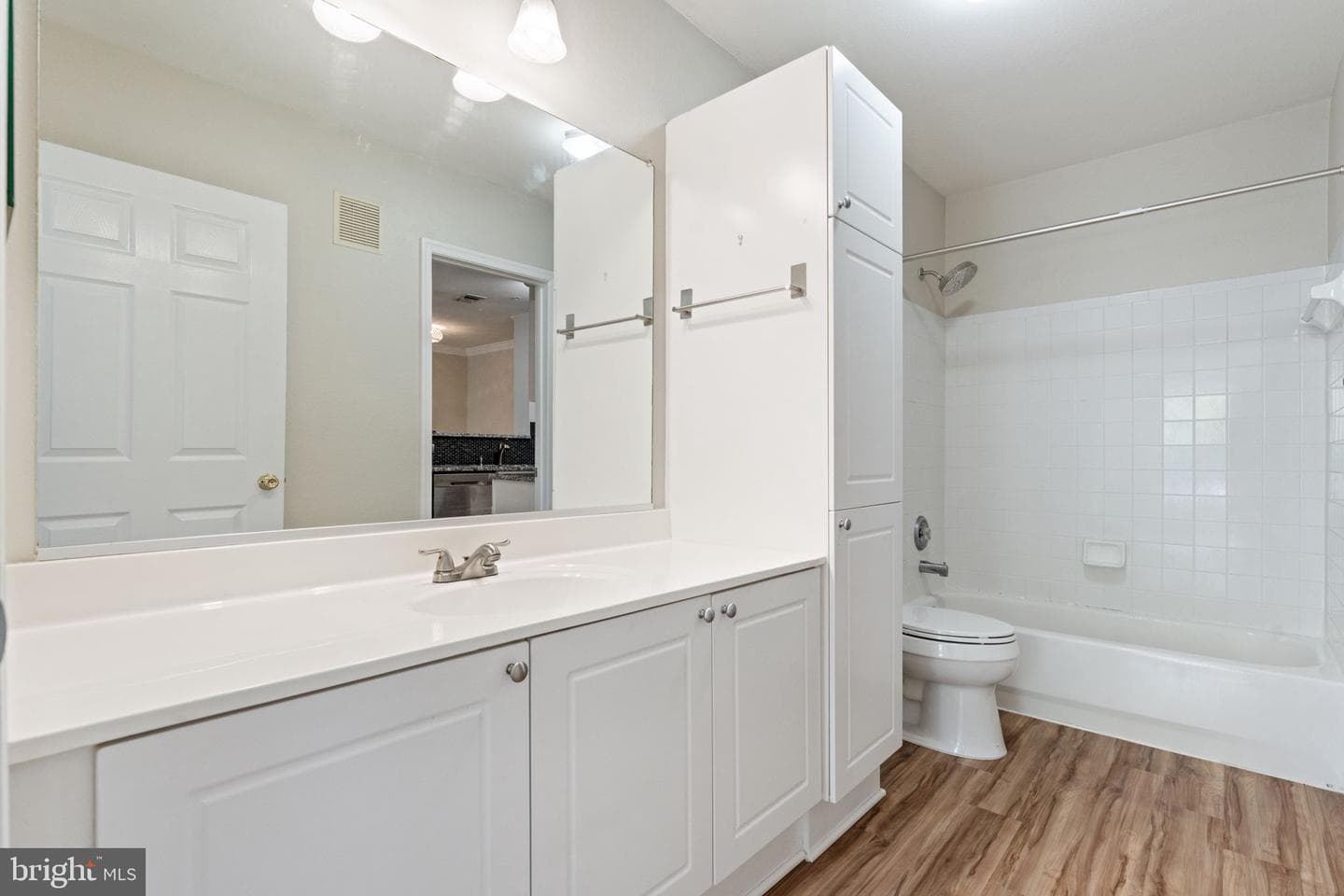 4501 Superior Square #4501 photo 30