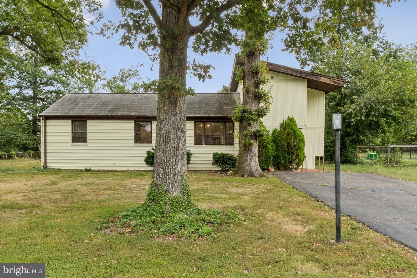 6405 Inwood Drive photo 2