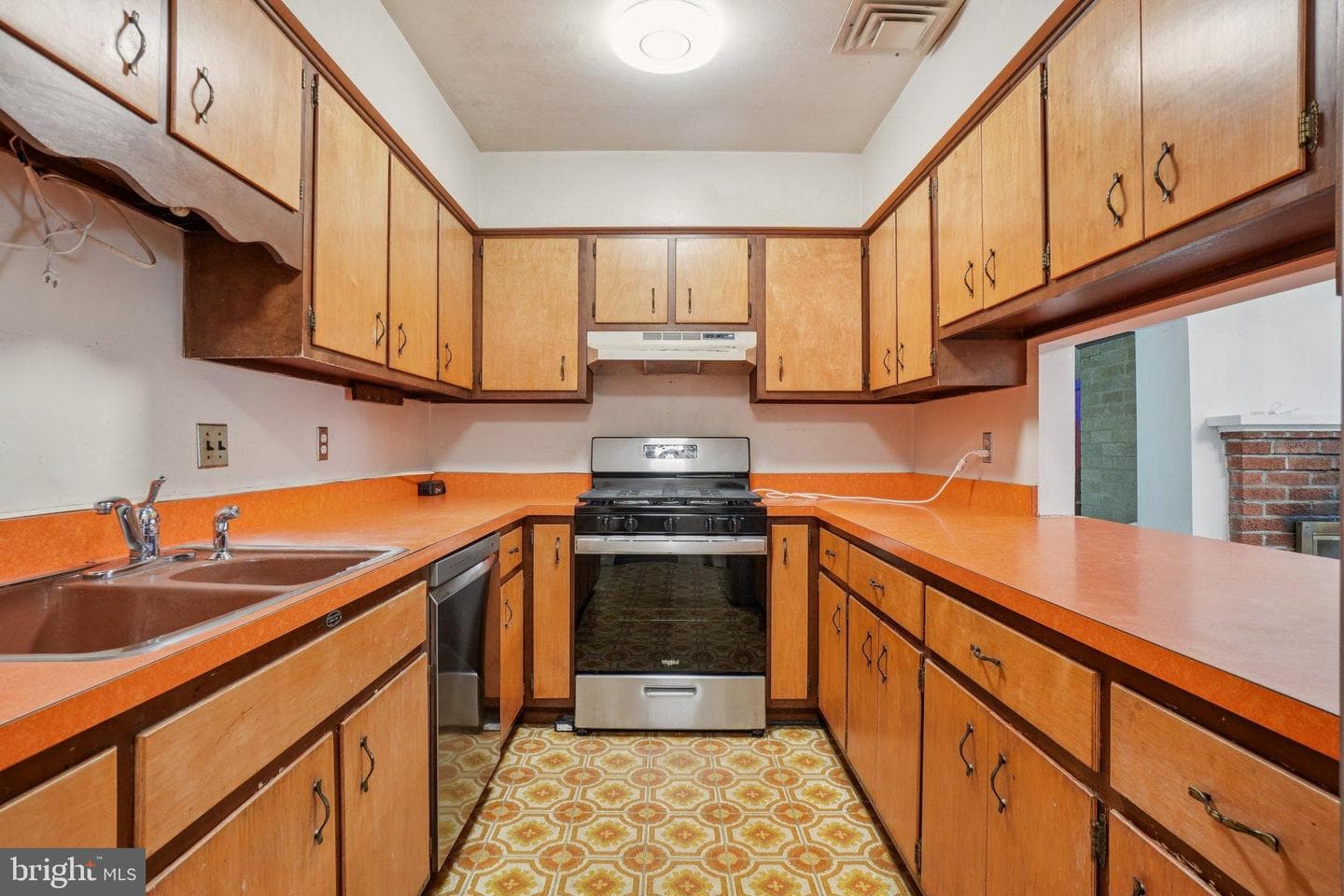 6405 Inwood Drive photo 7