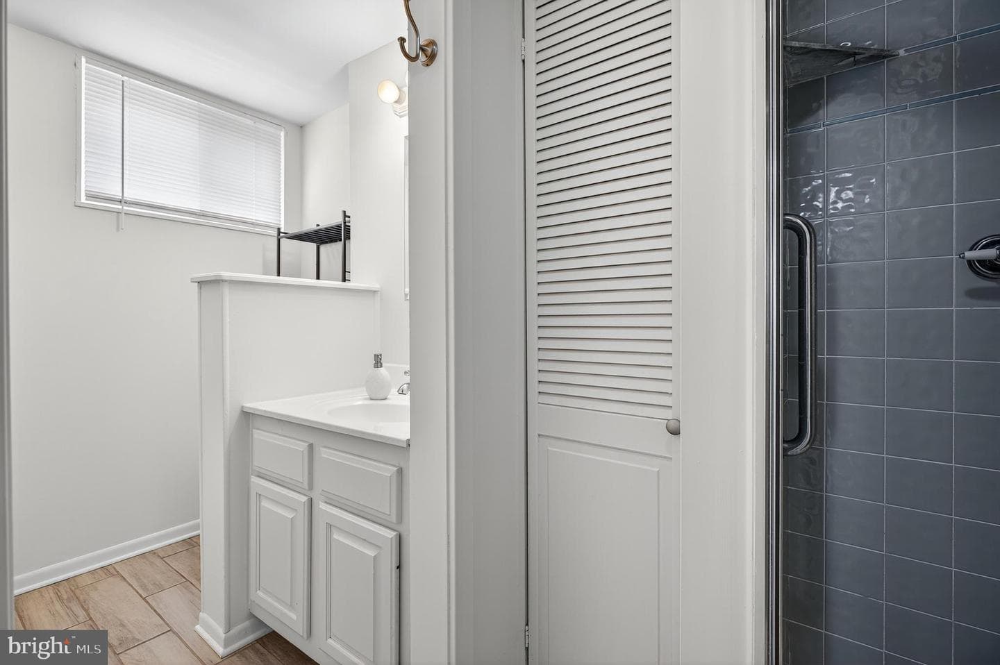 5511 Gwyn Place photo 28