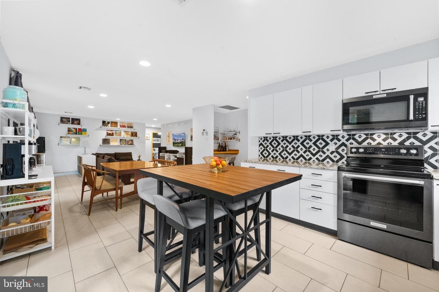 1522 Bal Harbor Court photo 11