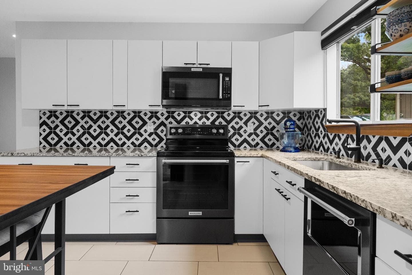 1522 Bal Harbor Court photo 13