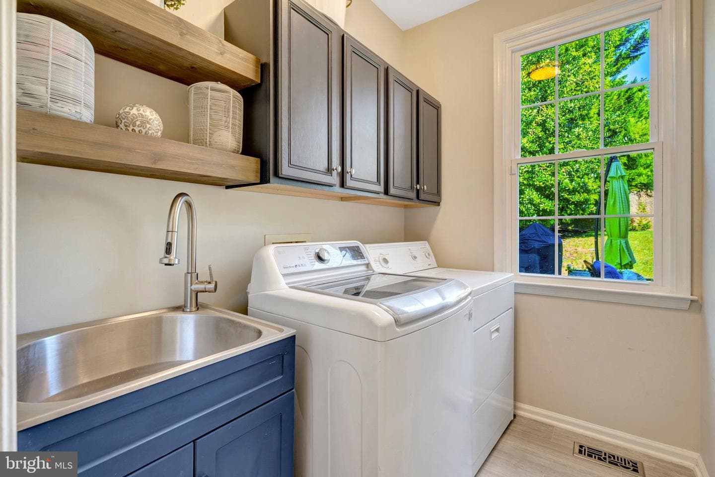 7834 Preakness Lane photo 25