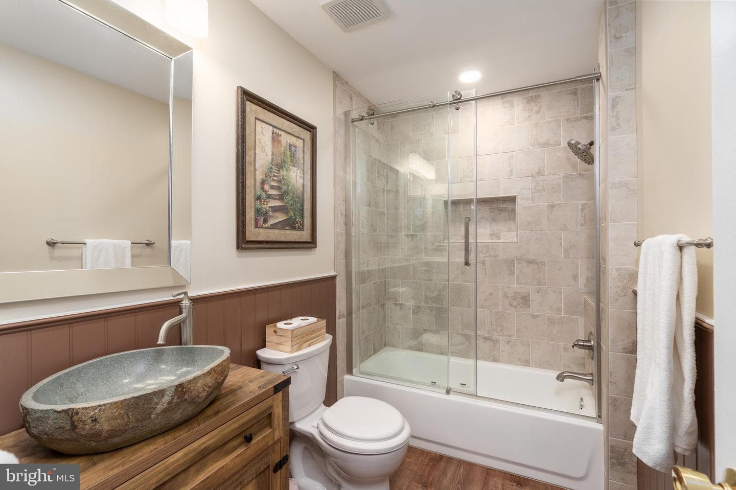 3002 Sevor Lane photo 9