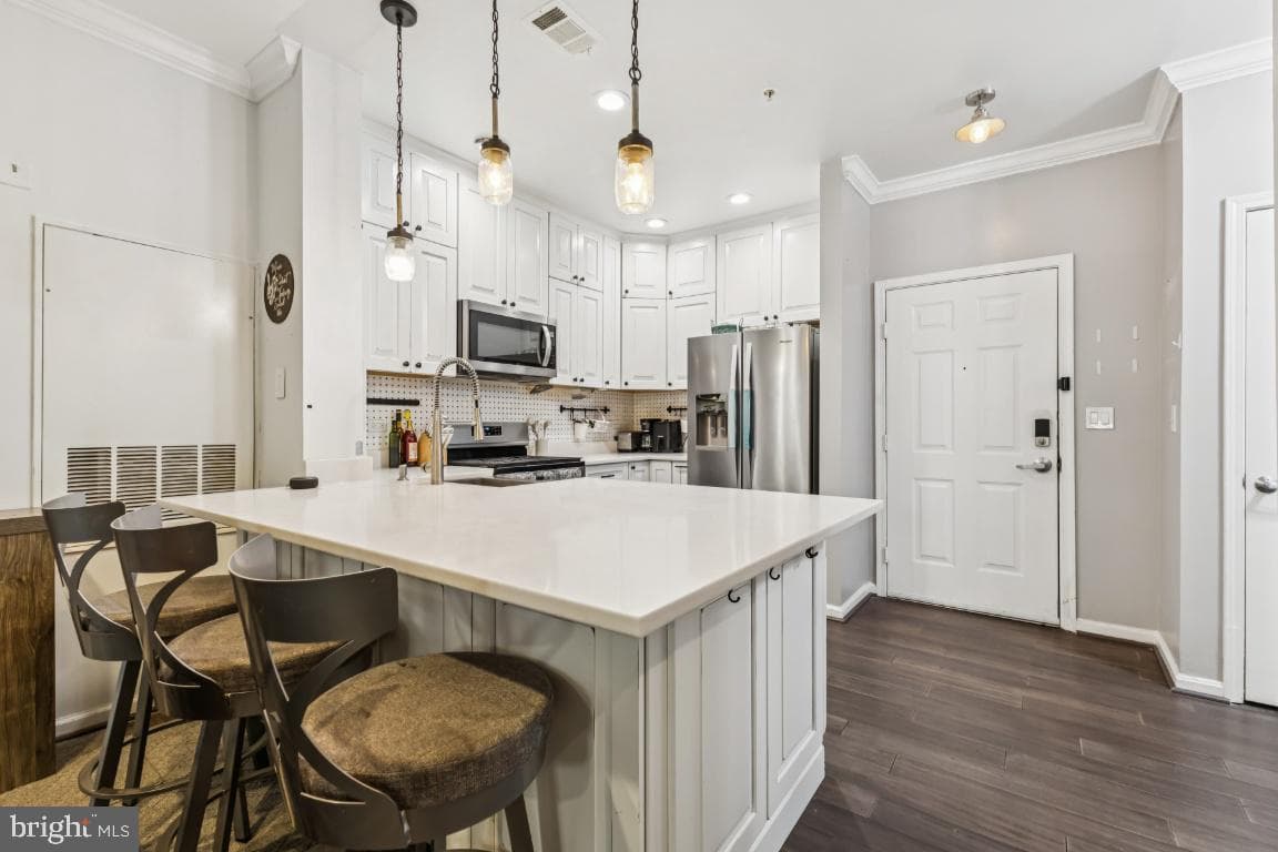 12000 Market Street #152 photo 8