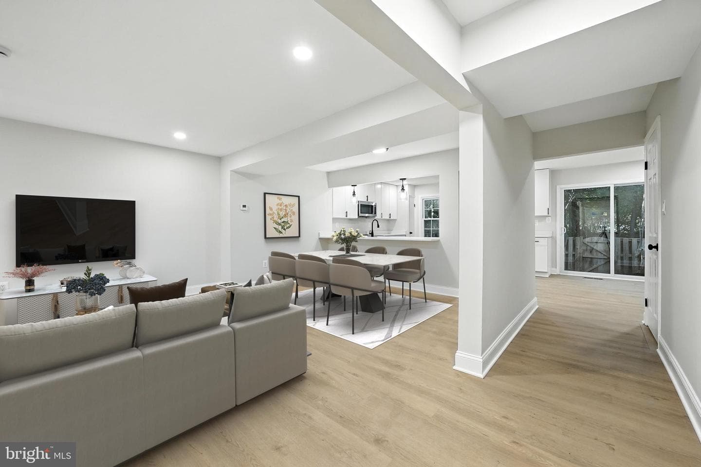 9650 Masterworks Drive photo 3