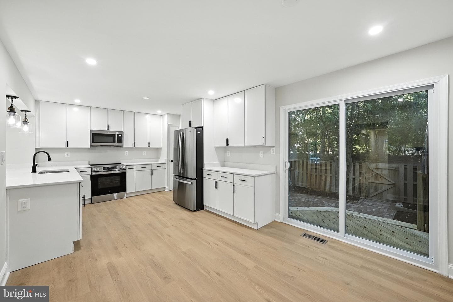 9650 Masterworks Drive photo 8
