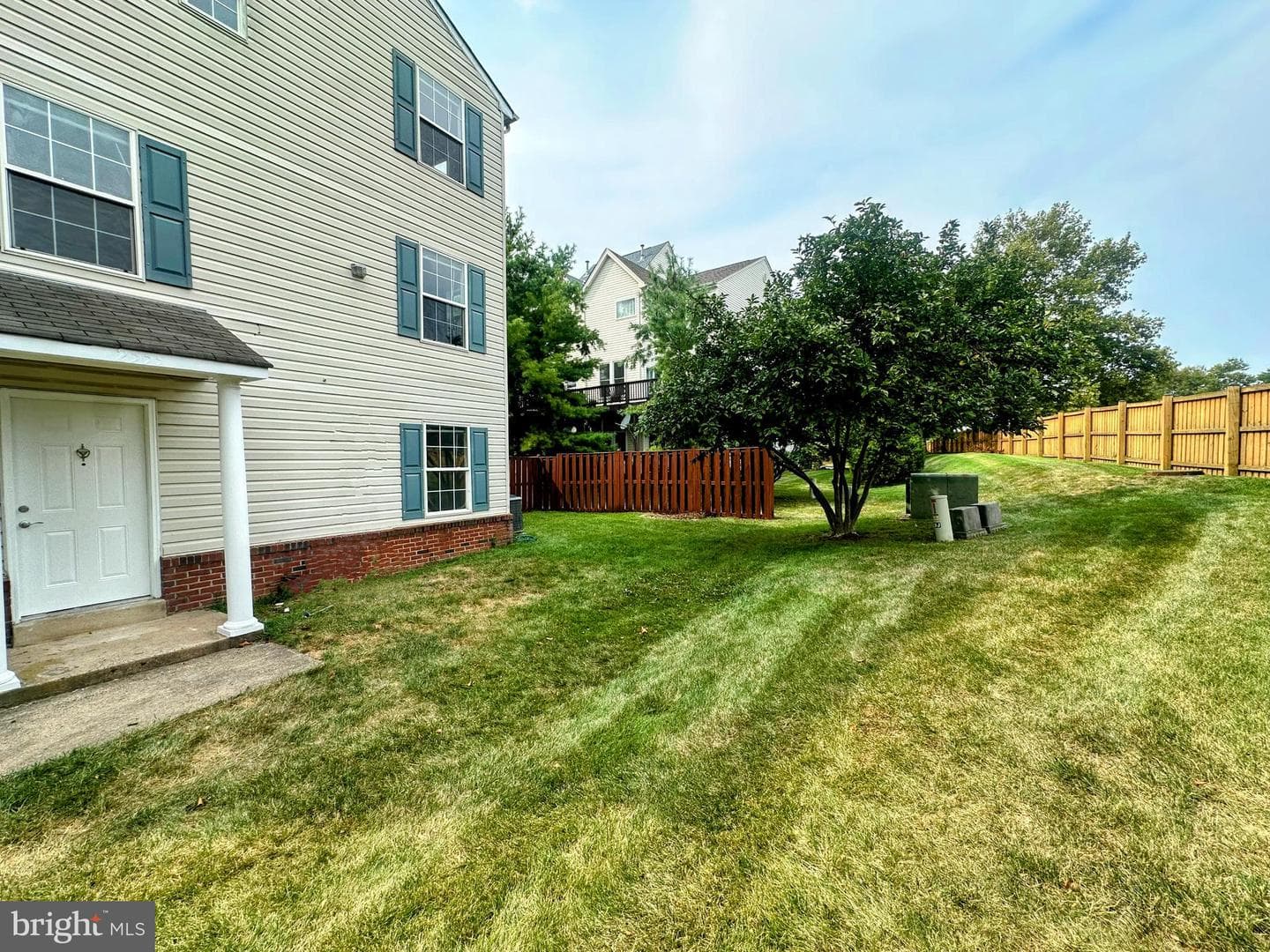2559 Peter Jefferson Lane photo 10