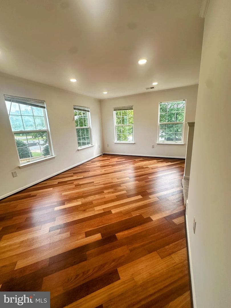 2559 Peter Jefferson Lane photo 34