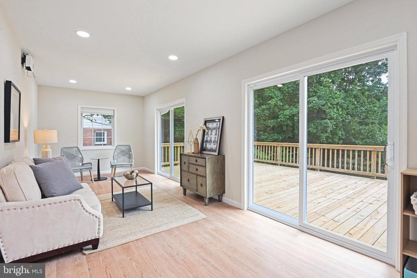 2509 Lakevale Drive photo 13