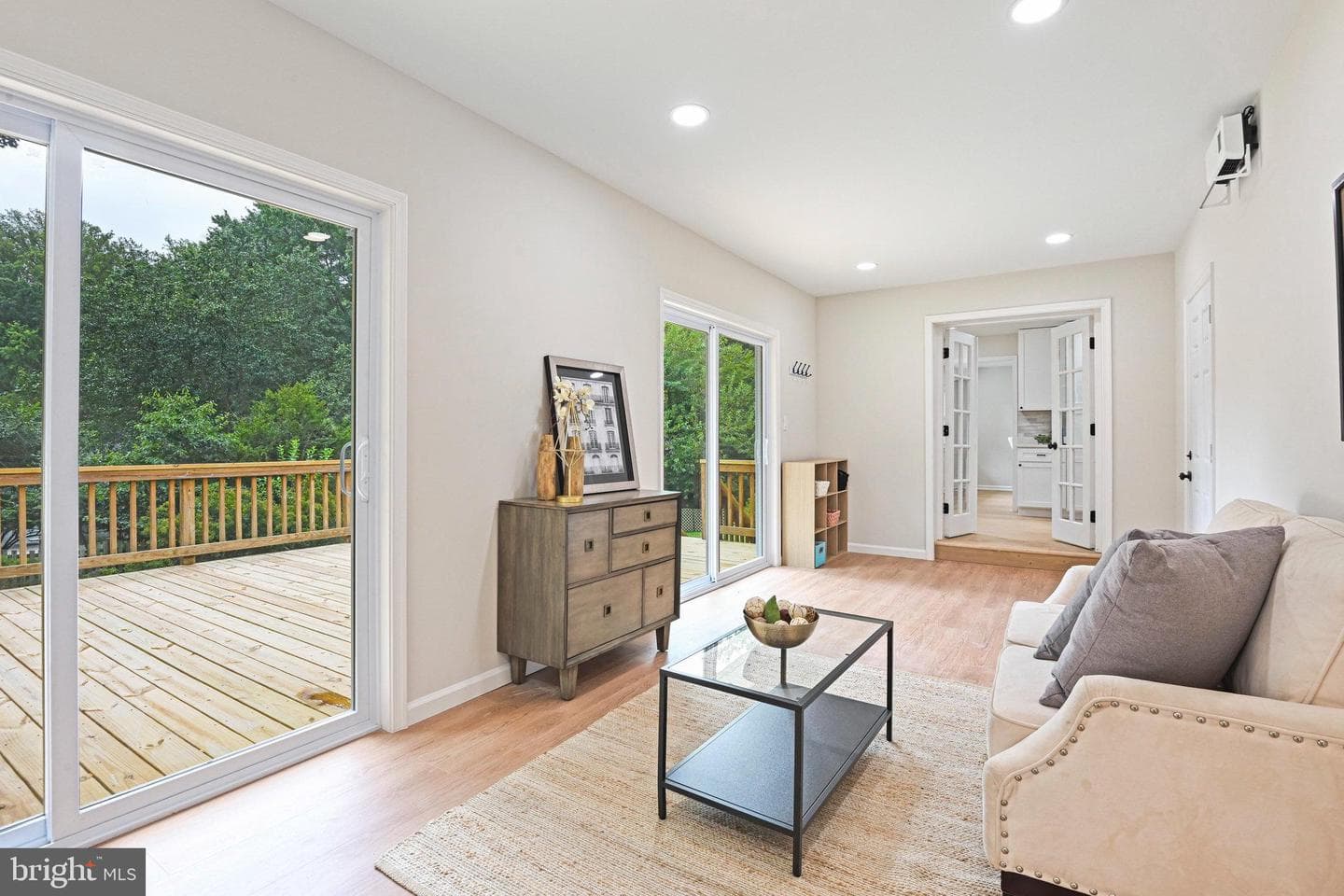 2509 Lakevale Drive photo 14