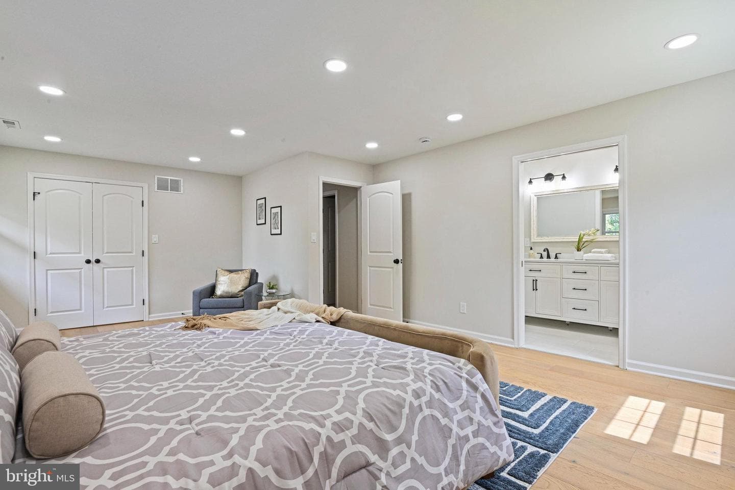 2509 Lakevale Drive photo 16