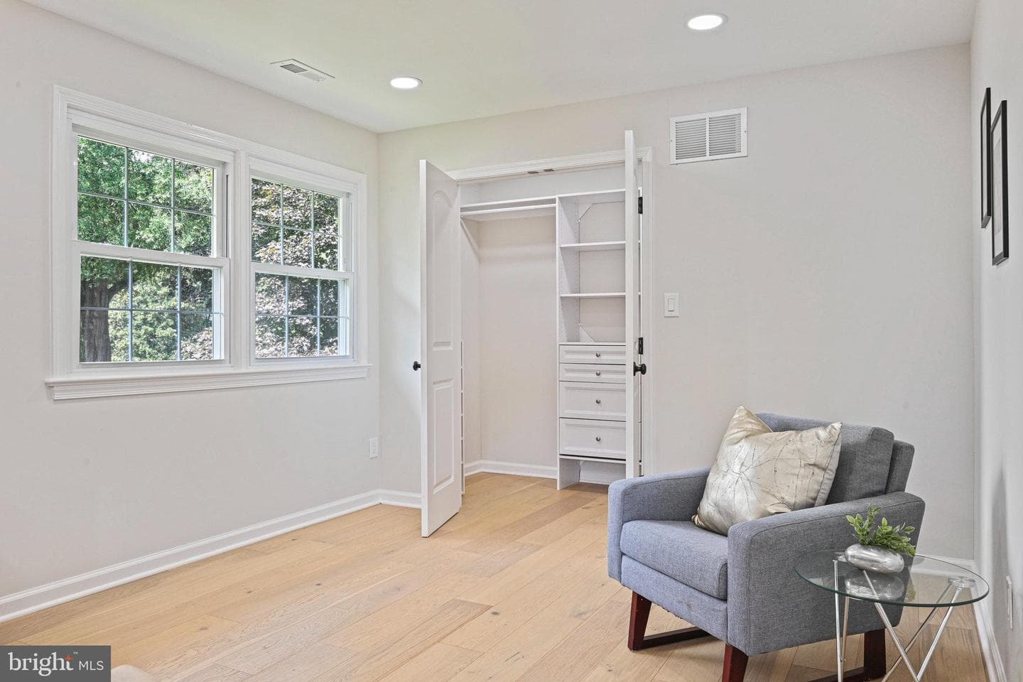 2509 Lakevale Drive photo 18