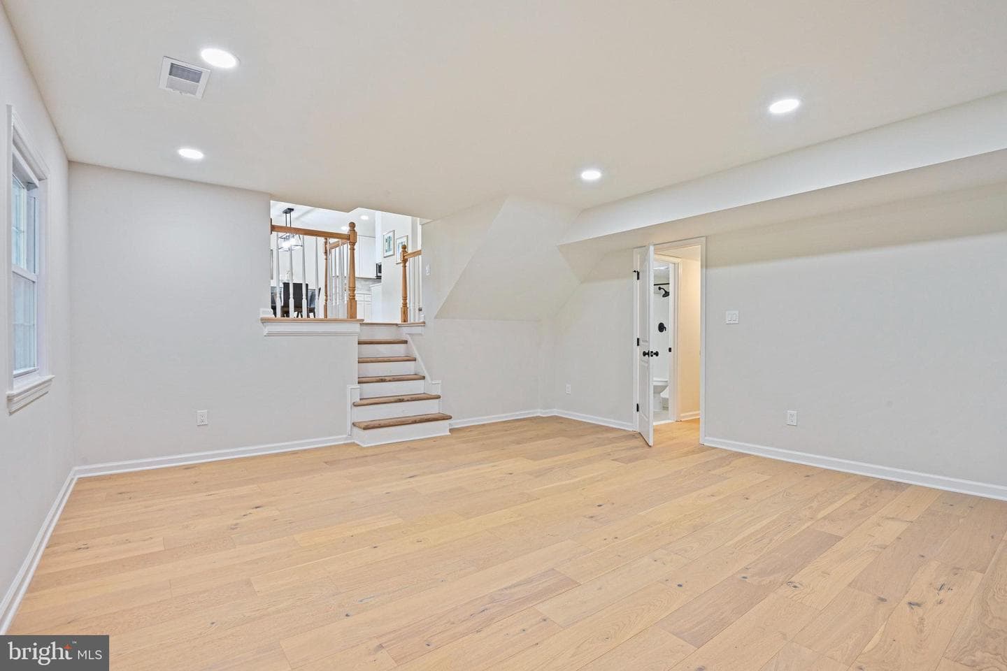 2509 Lakevale Drive photo 32