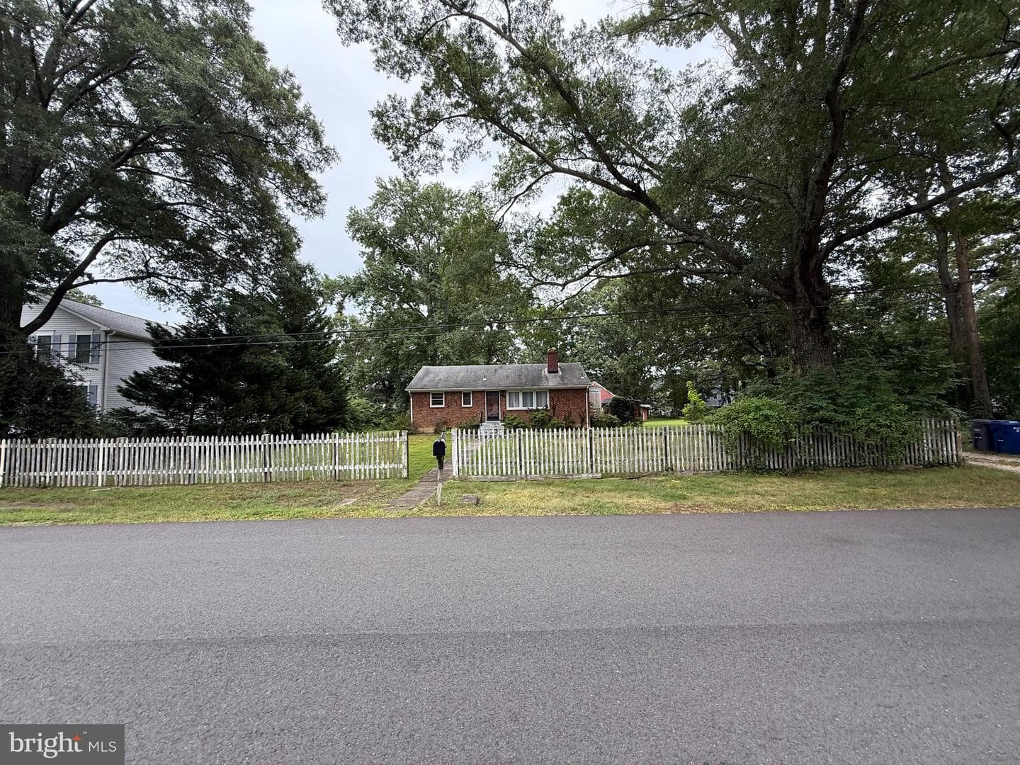 6817 Ridgeway Drive photo 4