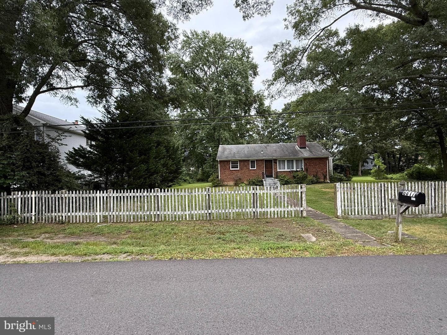 6817 Ridgeway Drive photo 7