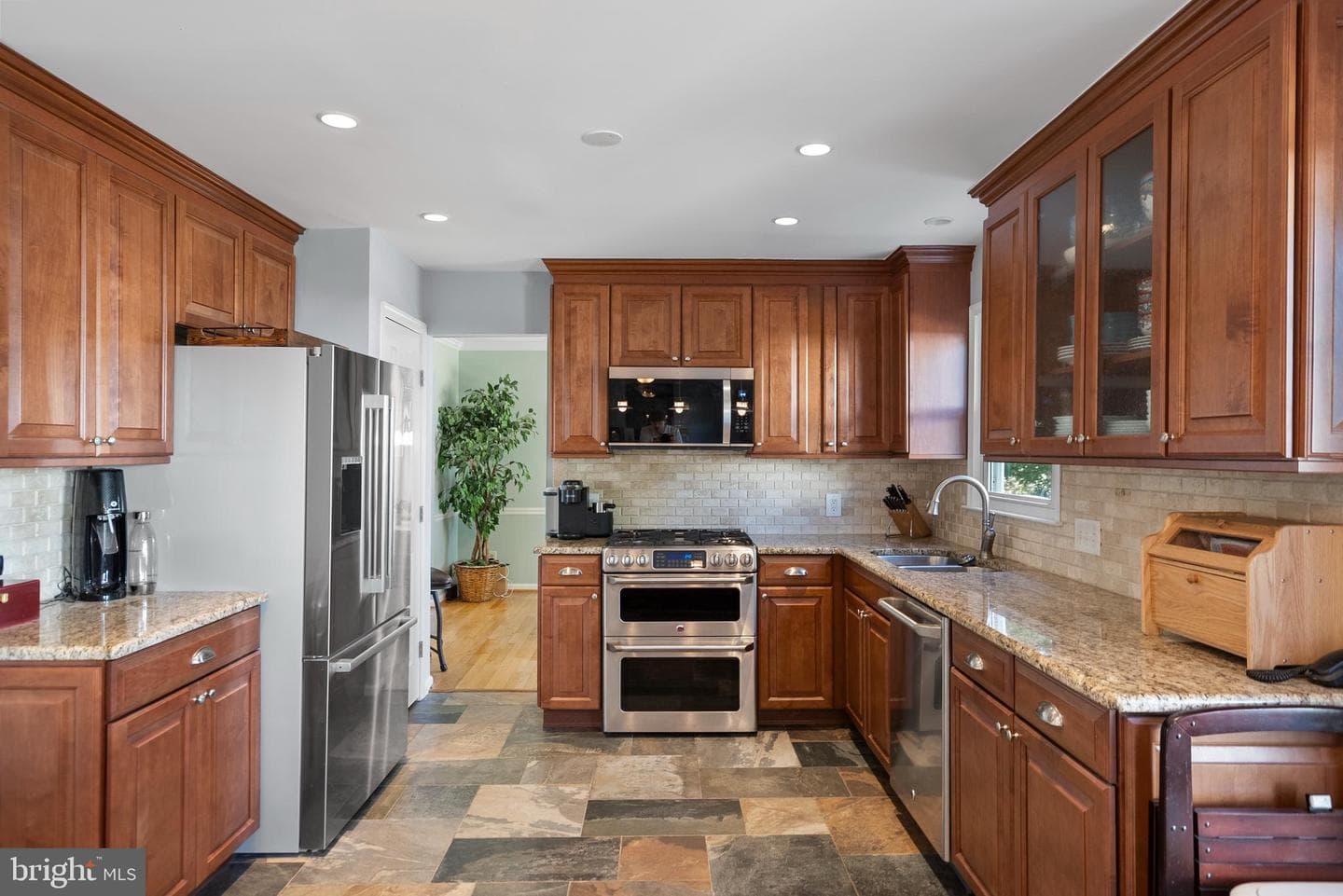 5213 Knoughton photo 12