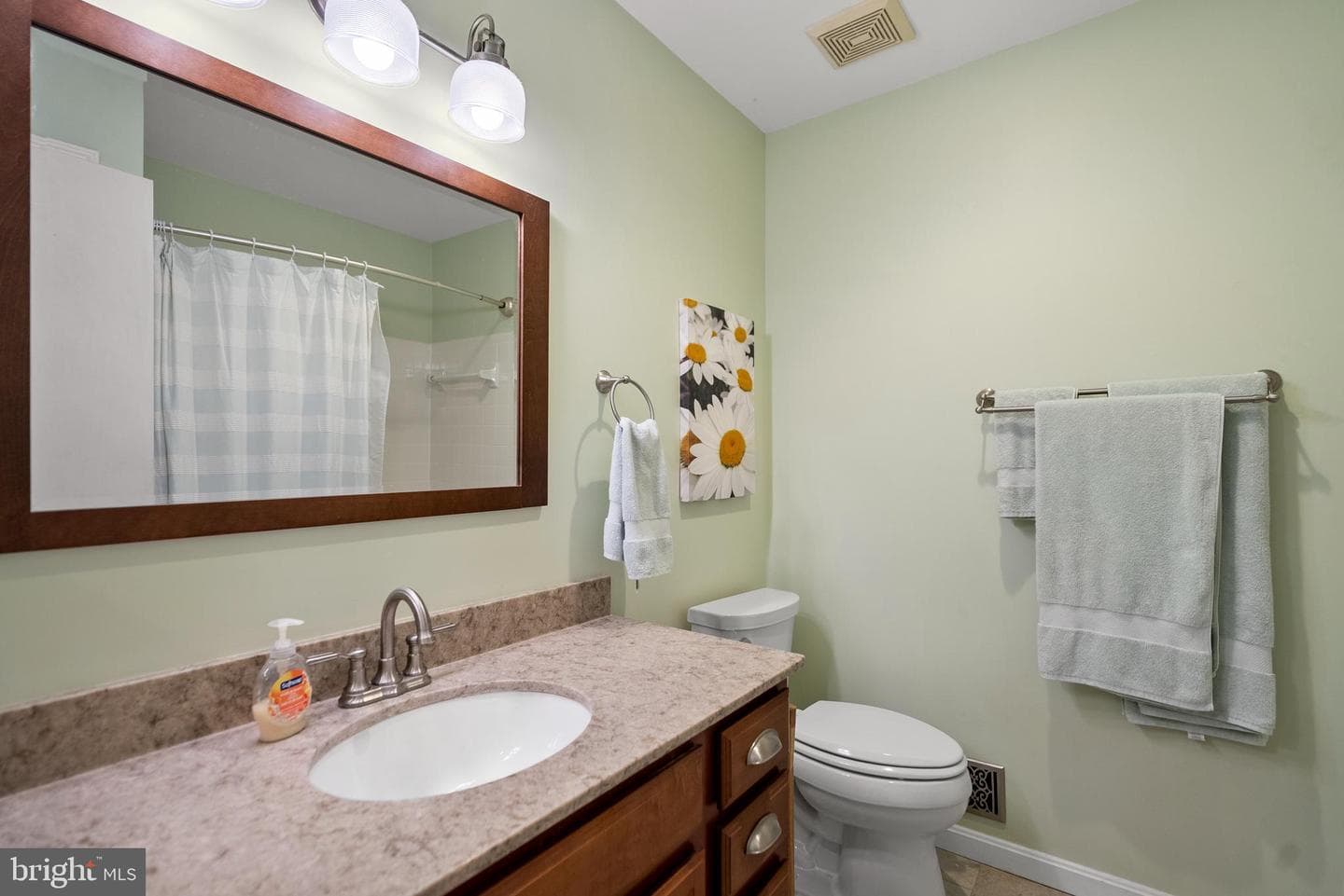 5213 Knoughton photo 28