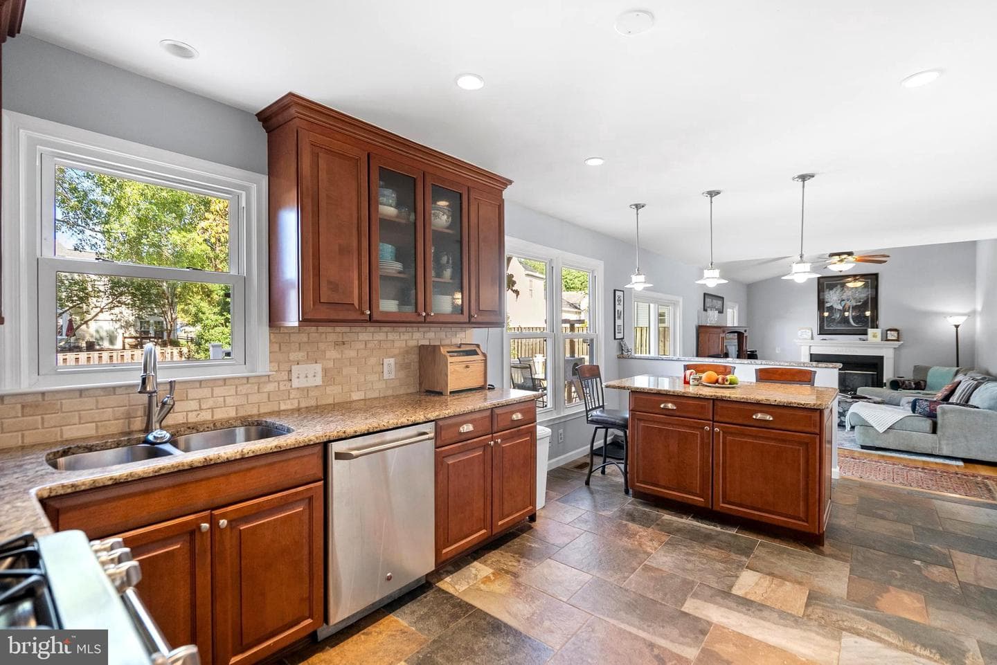 5213 Knoughton photo 9