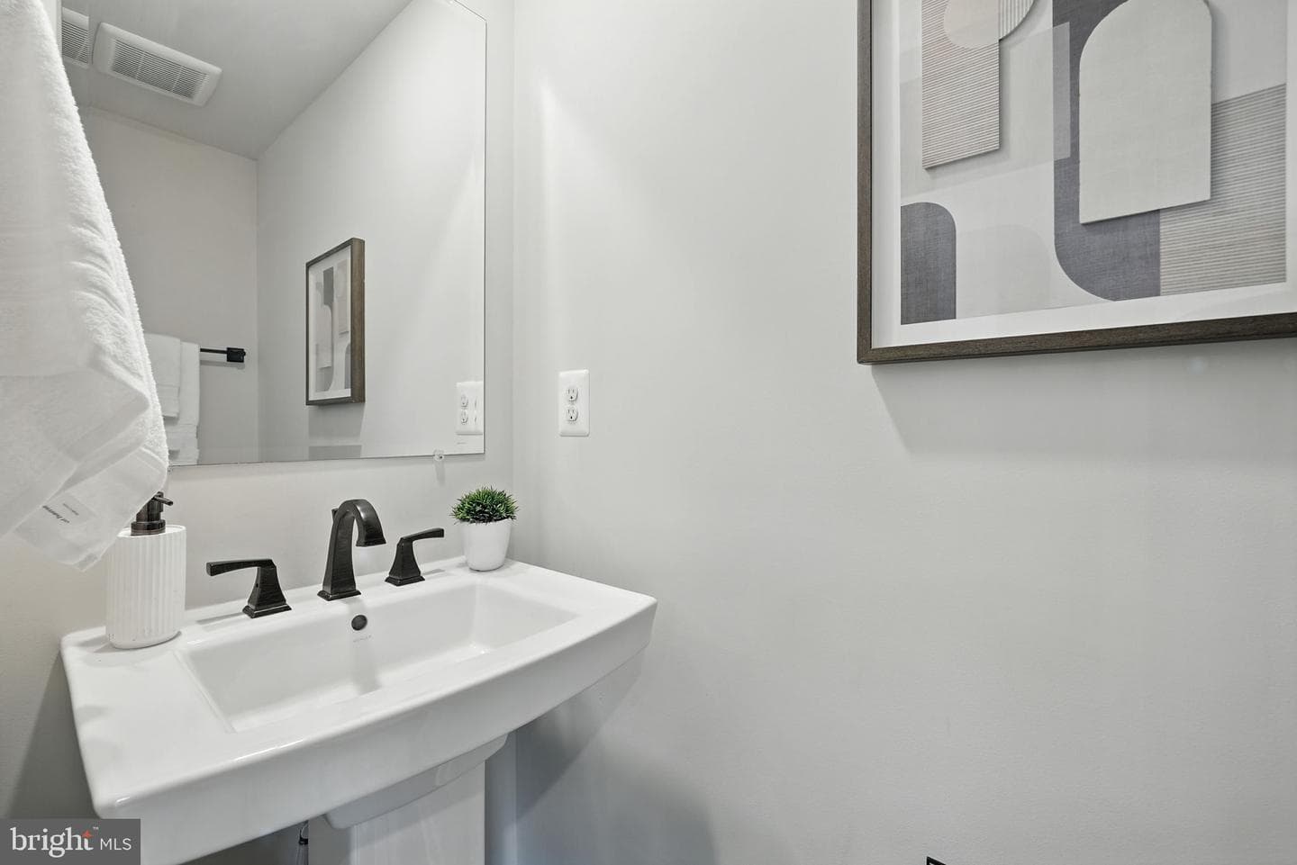 2254 Woodland Gap Terrace photo 22