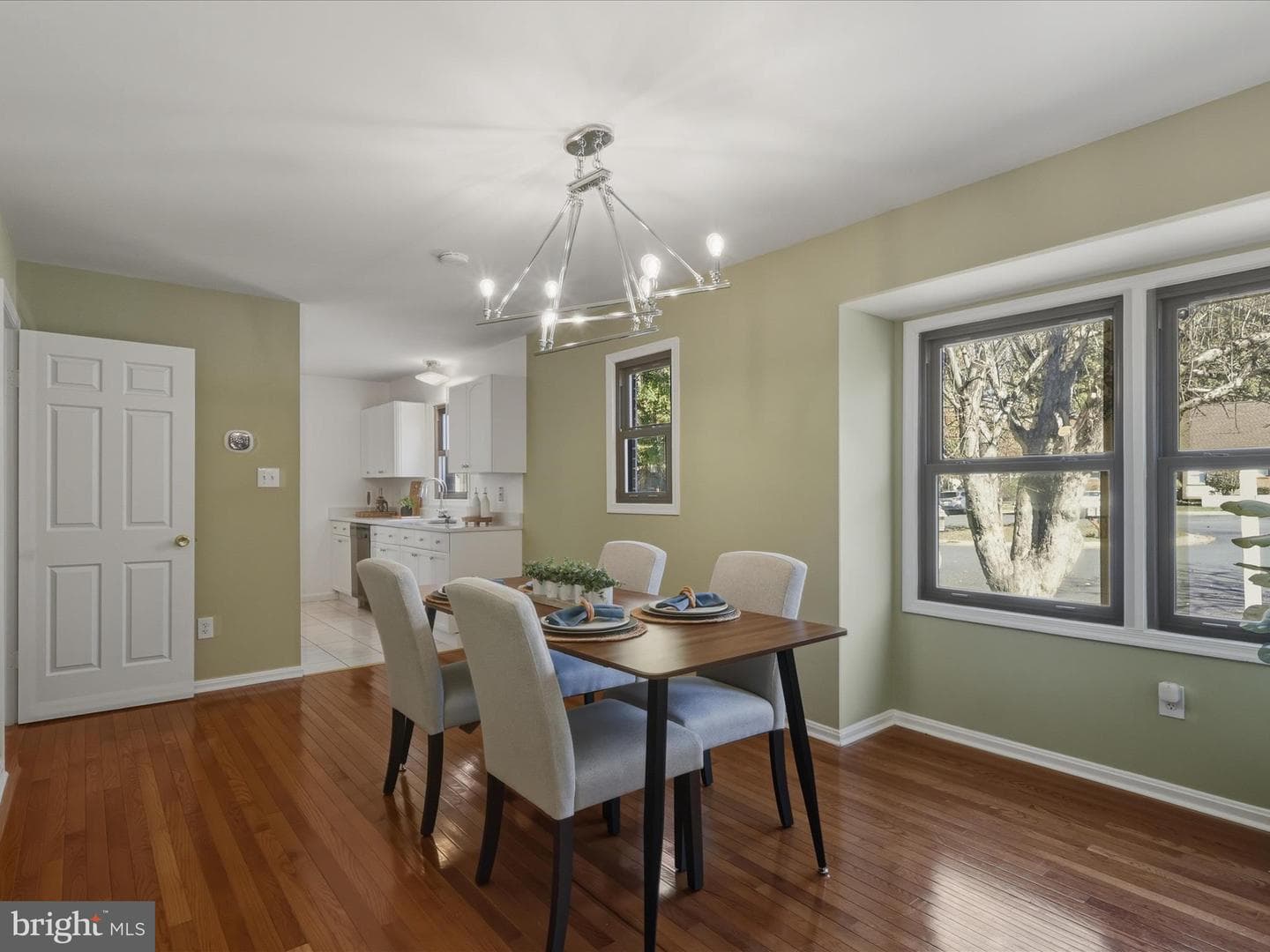 9816 Pebble Weigh Court photo 10