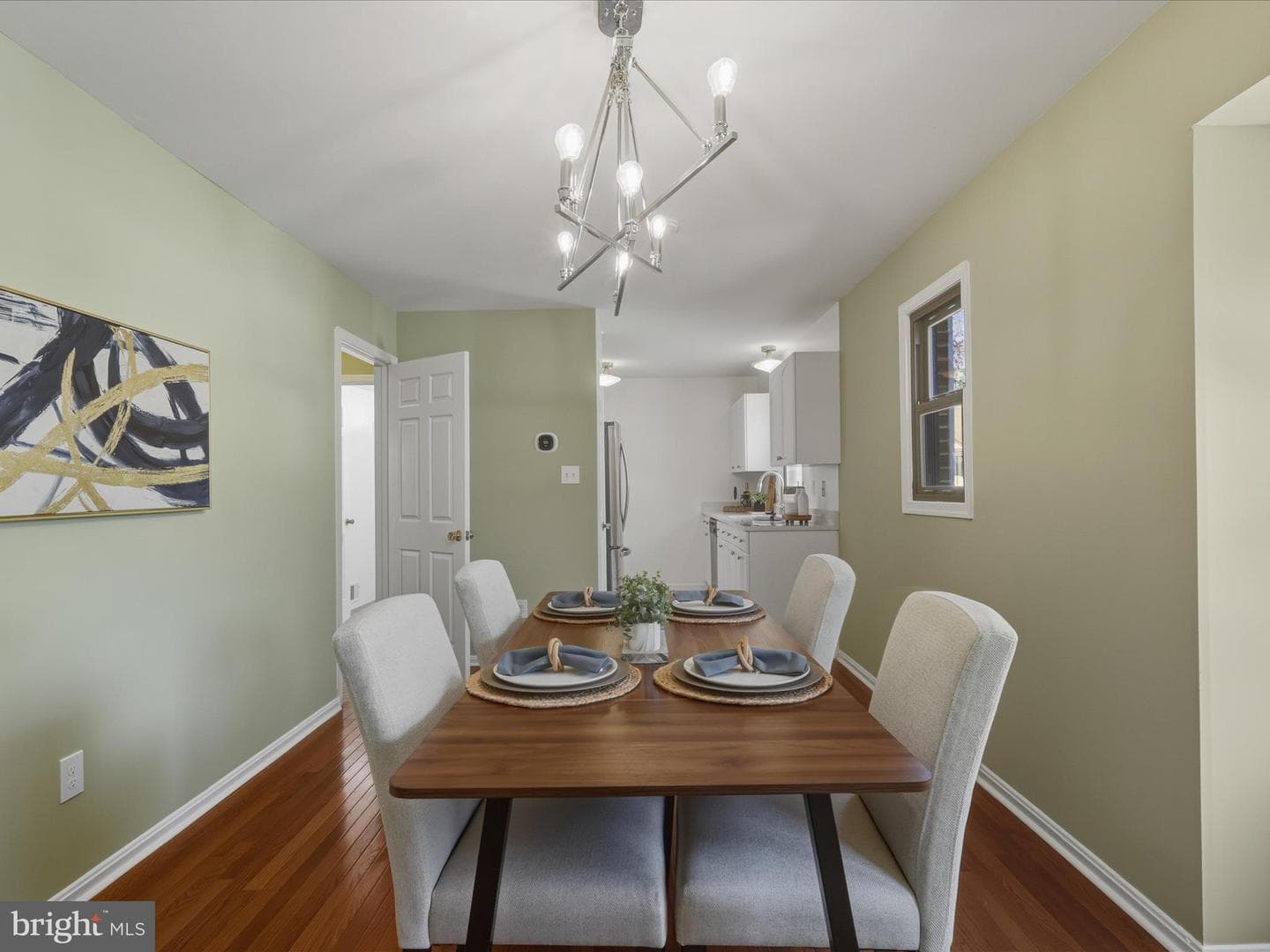 9816 Pebble Weigh Court photo 11