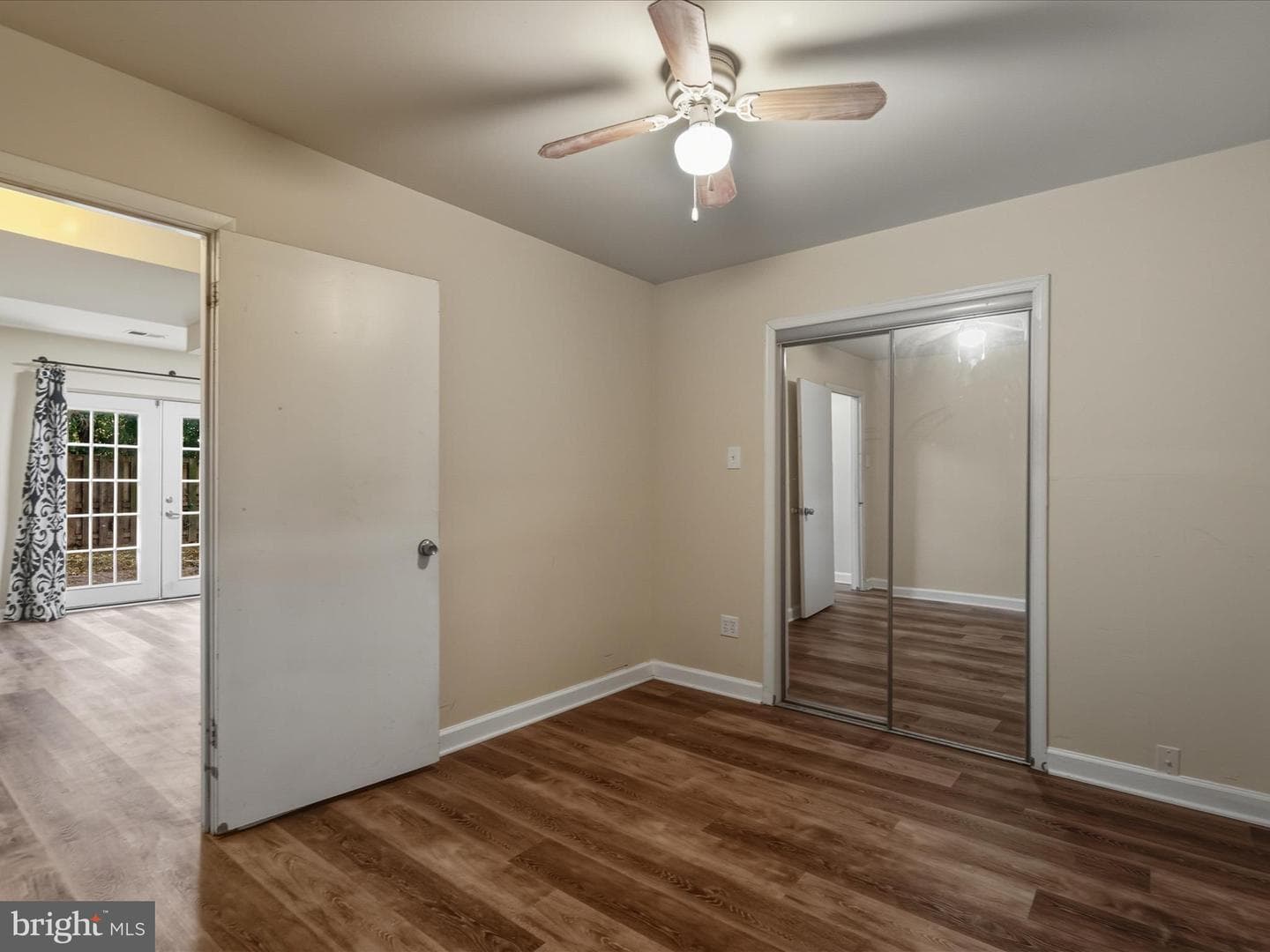 9816 Pebble Weigh Court photo 33