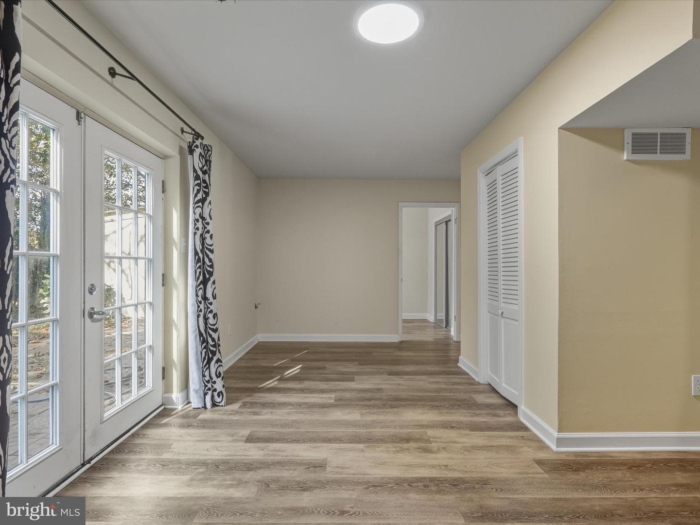 9816 Pebble Weigh Court photo 35