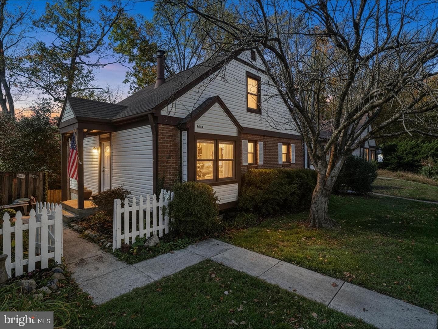 9816 Pebble Weigh Court photo 48