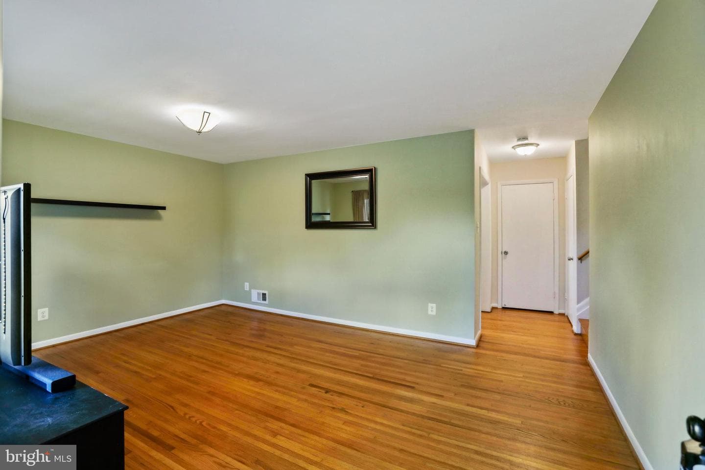 13715 Pennsboro Drive photo 3