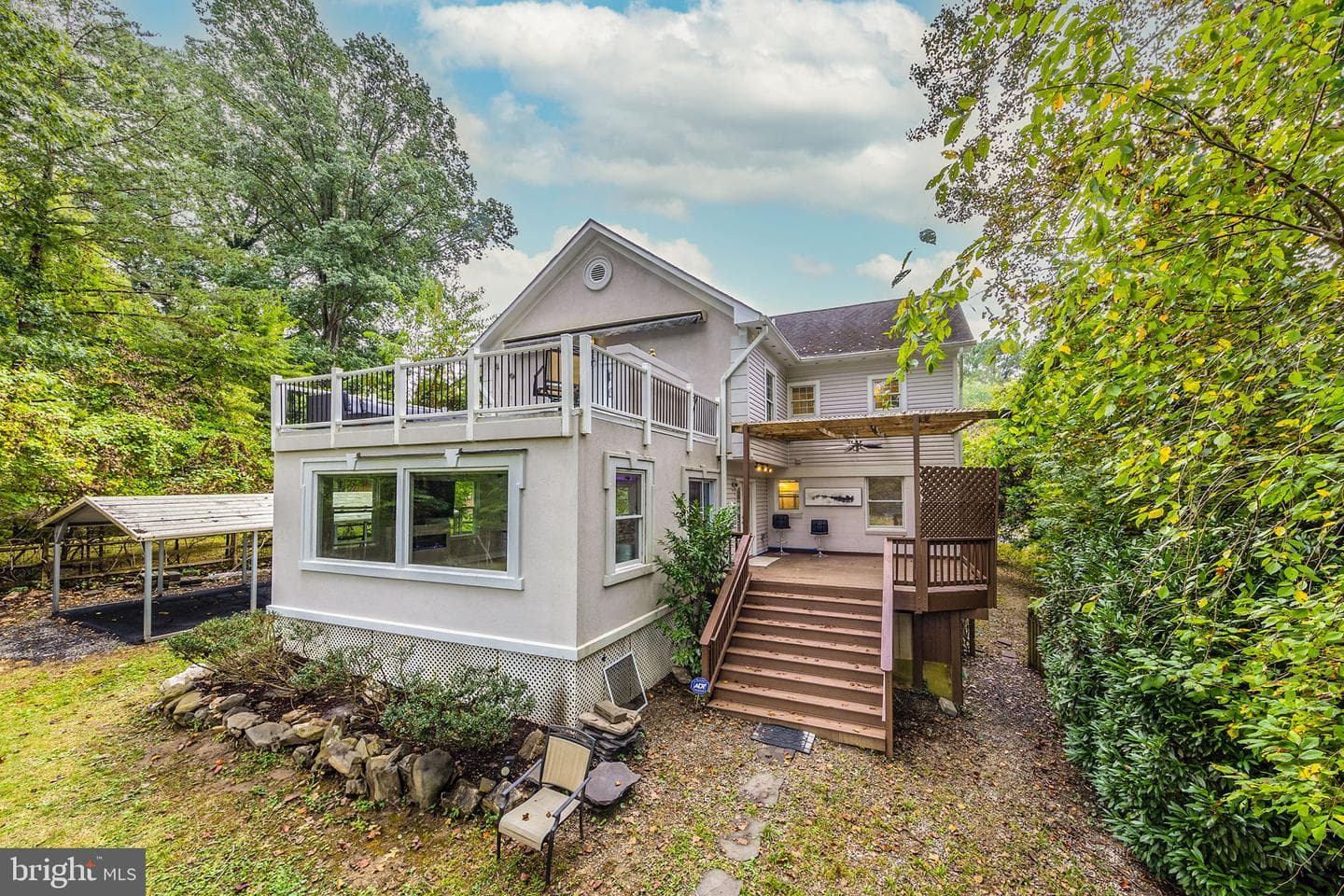 4009 Estabrook Drive photo 2