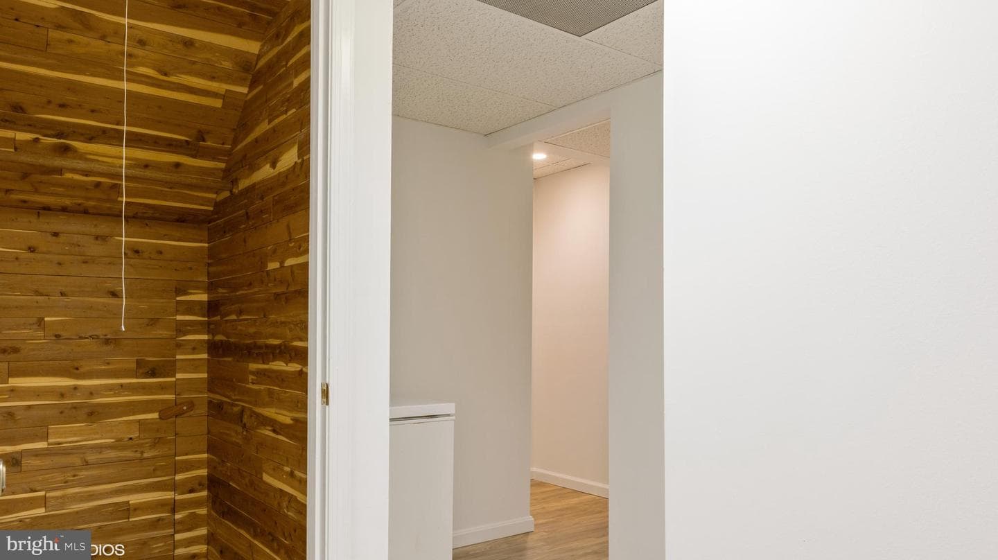 10030 Glencroft Court photo 44