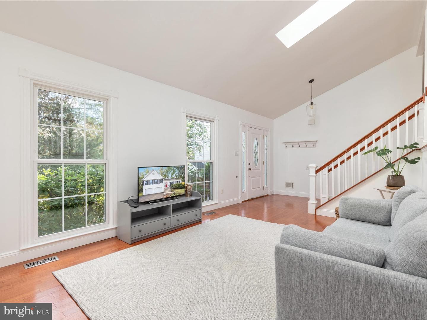 5813 Stone Ridge Drive photo 4