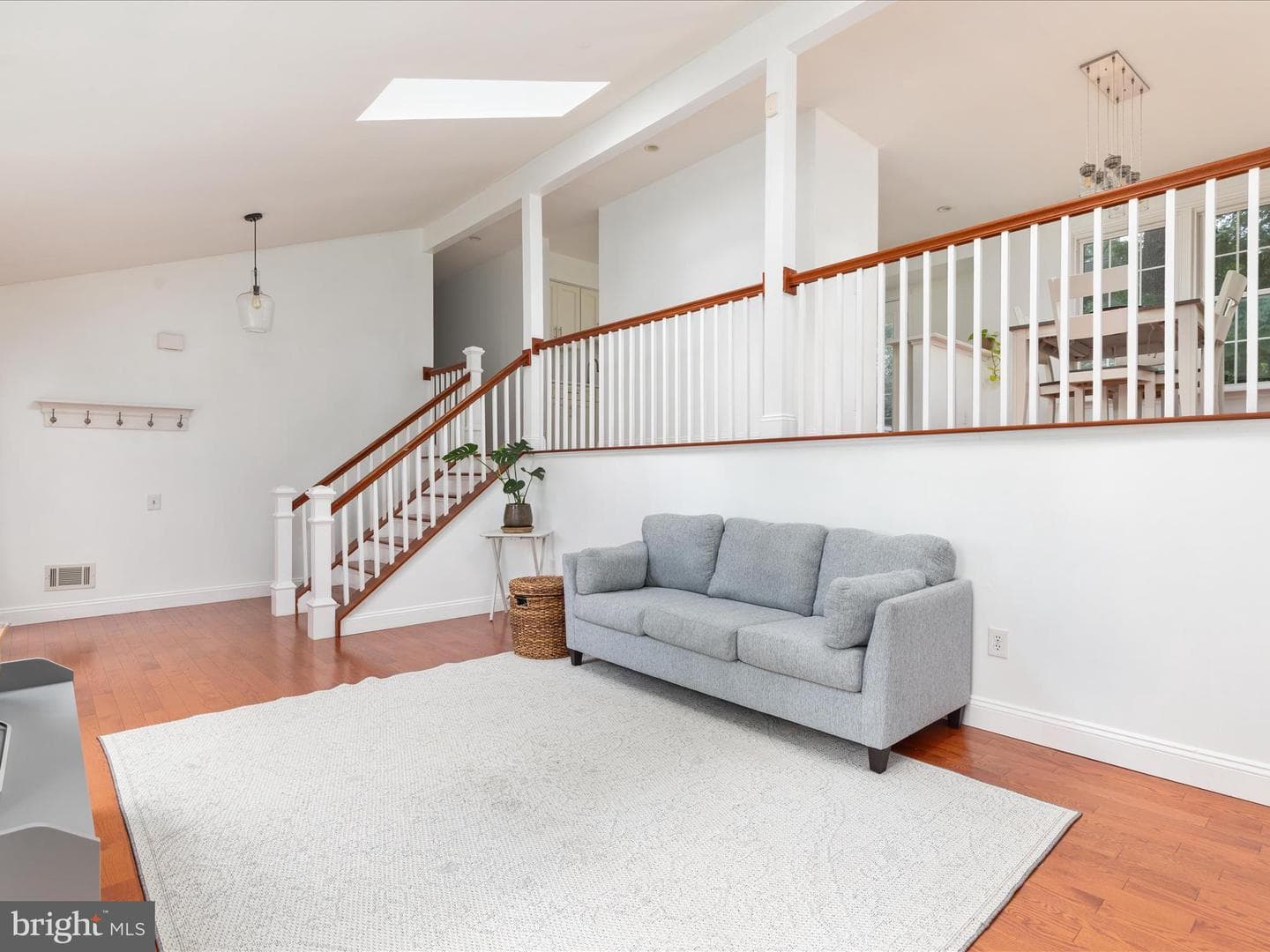 5813 Stone Ridge Drive photo 5