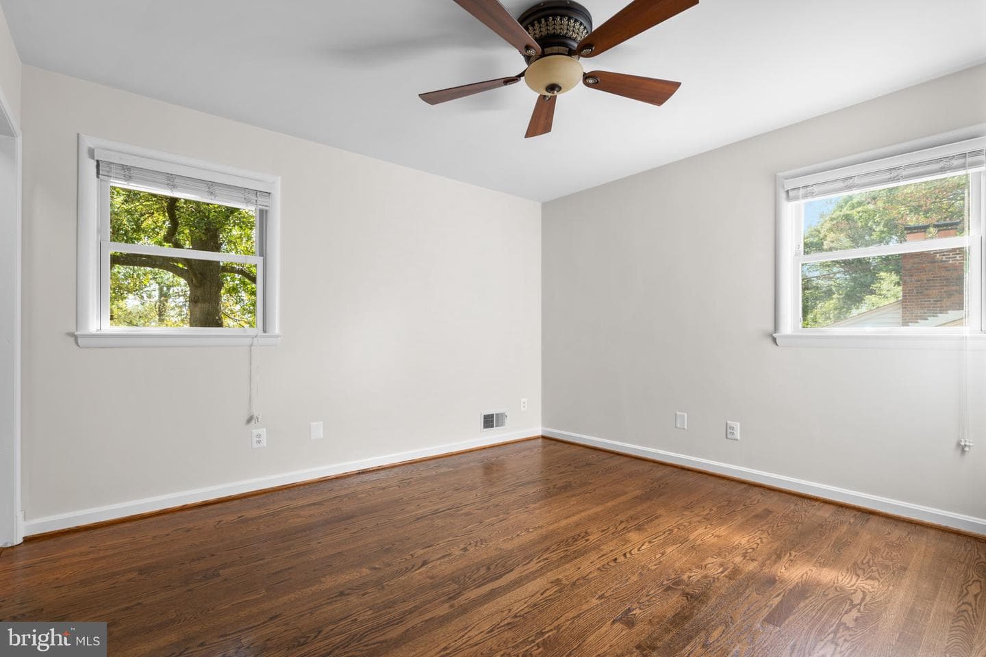 7426 Tower Street photo 17