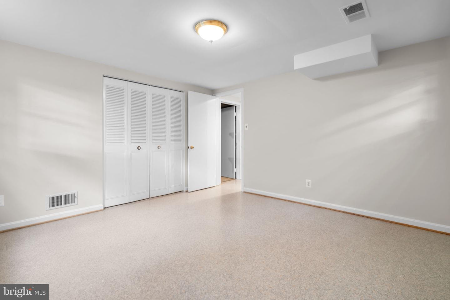 7426 Tower Street photo 28