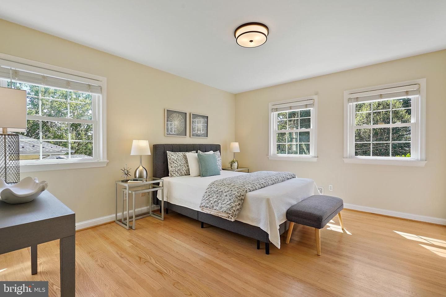1208 Huntly Place photo 20