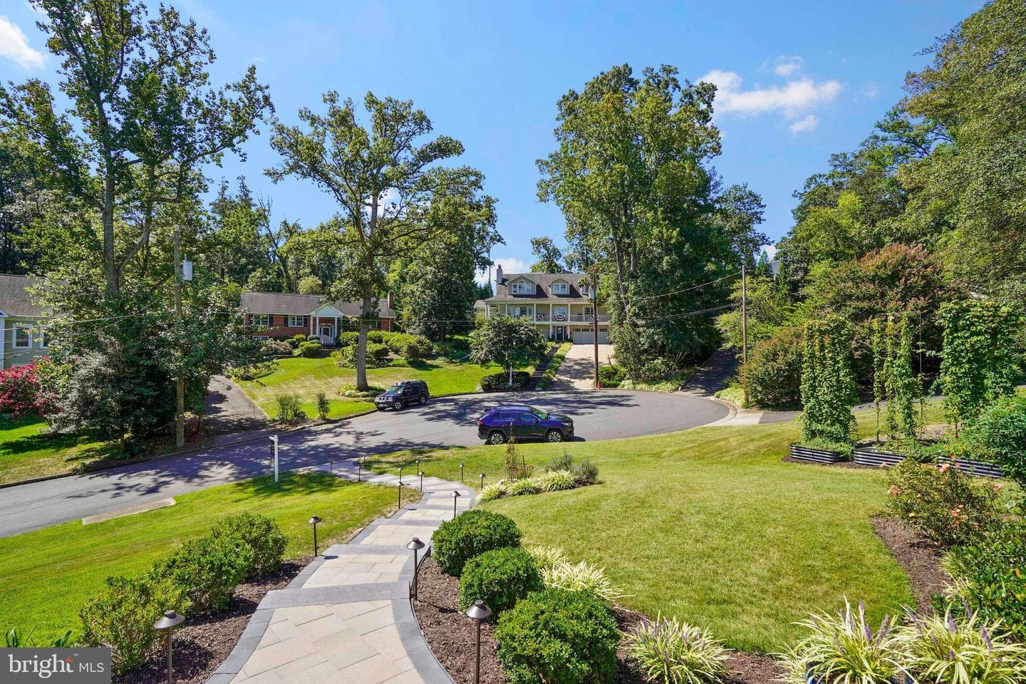 1208 Huntly Place photo 43