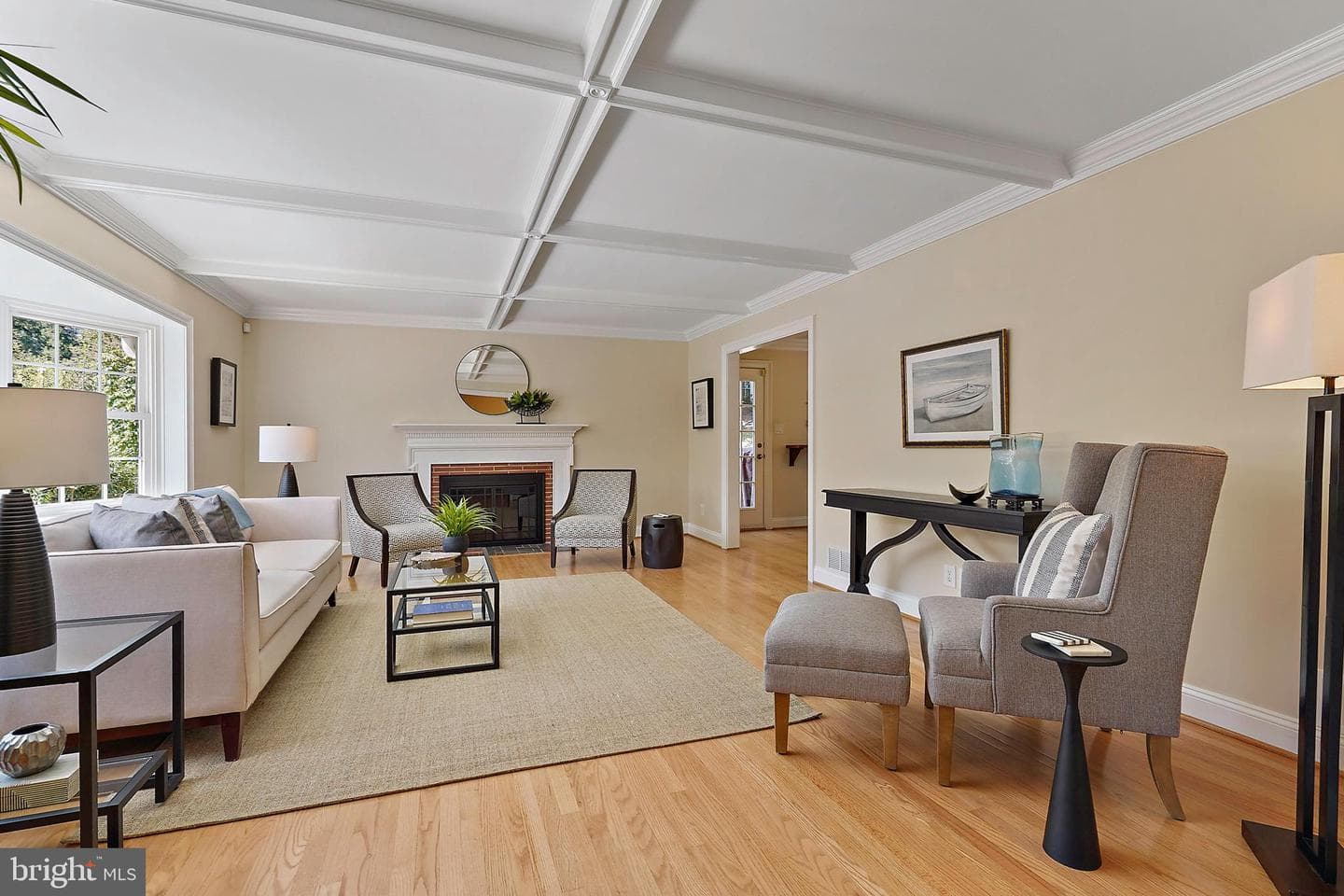 1208 Huntly Place photo 9