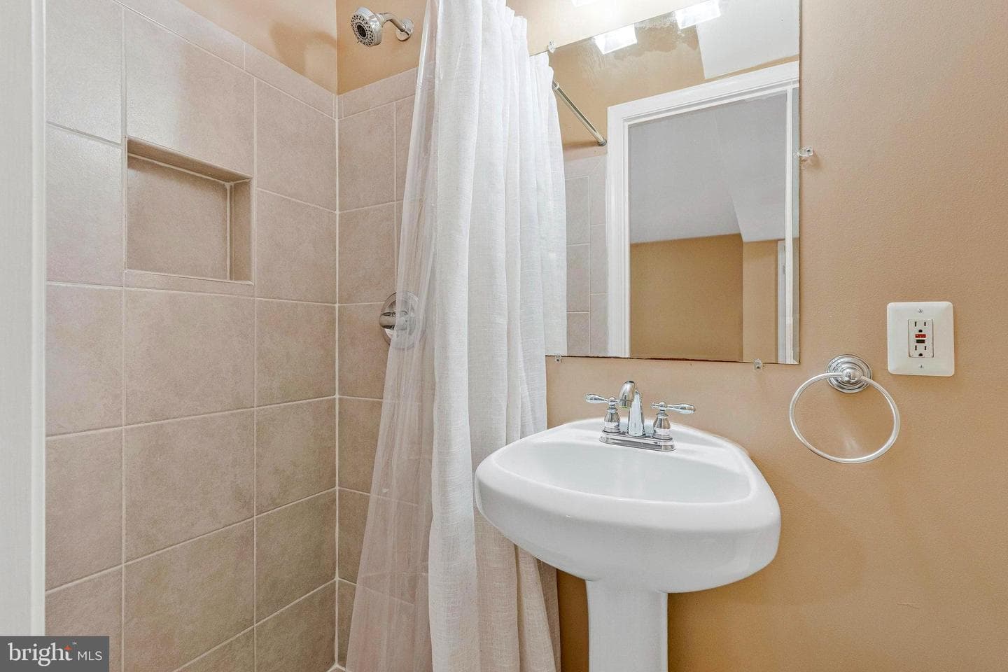 2546 James Maury Drive photo 40