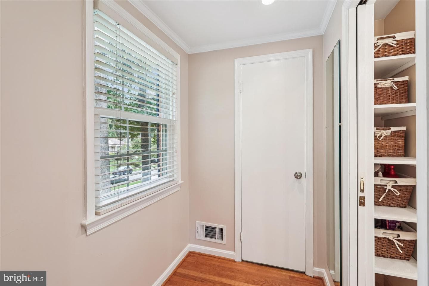 8221 Captain Hawkins Court photo 40
